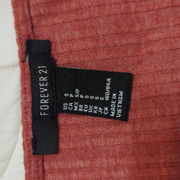 Forever 21 Crop Top - Picture 2 of 3